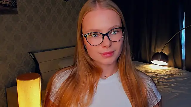 Snapshot of LibbyVenzeio chatting on 15, 10, 2025 LibbyVenzeio online show from 15, 10, 2025