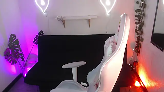 Lexy Storm 18 online show from 20, 10, 2025