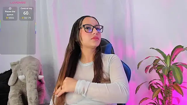 aleaa x online show from 18, 11, 2025