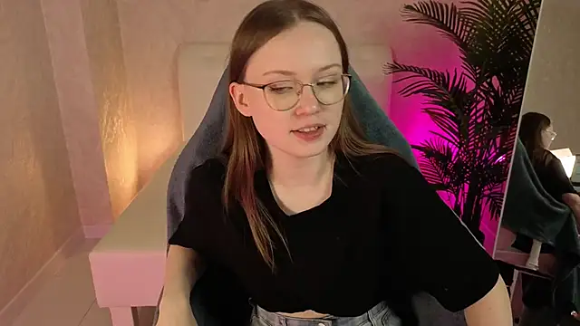 SirenaBlessing online show from 7, 10, 2025