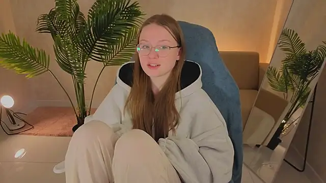 SirenaBlessing online show from 11, 11, 2025