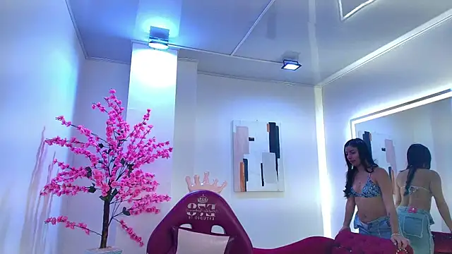 Gabriela milani online show from 10, 11, 2025