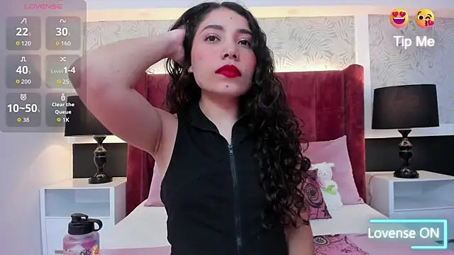 Snapshot of IvonnyCooper chatting on 25, 10, 2025 IvonnyCooper online show from 25, 10, 2025