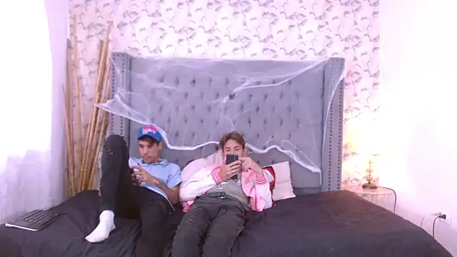 Snapshot of fuck_seduction chatting on 21, 10, 2025 fuck seduction online show from 21, 10, 2025