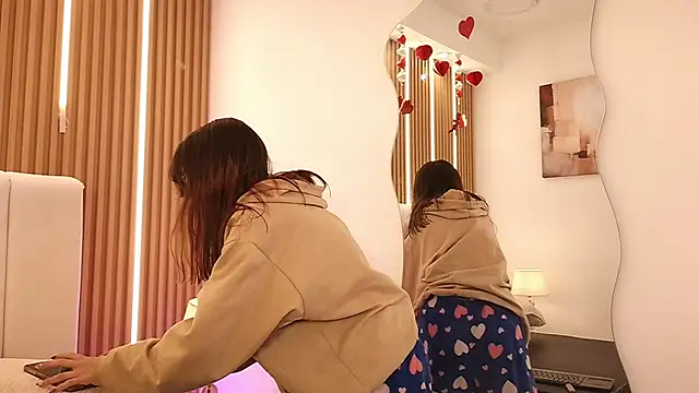 Snapshot of MarinetteLux chatting on 27, 2, 2026 MarinetteLux online show from 27, 2, 2026