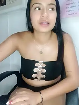 Snapshot of Lilo_Rose chatting on 2, 10, 2025 Lilo Rose online show from 2, 10, 2025