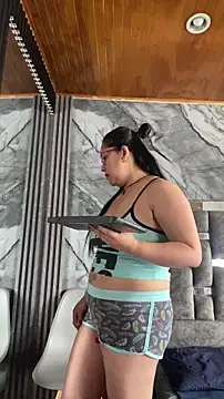 Marianasmitt online show from 5, 10, 2025