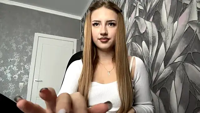 HollyCroker online show from 20, 11, 2025