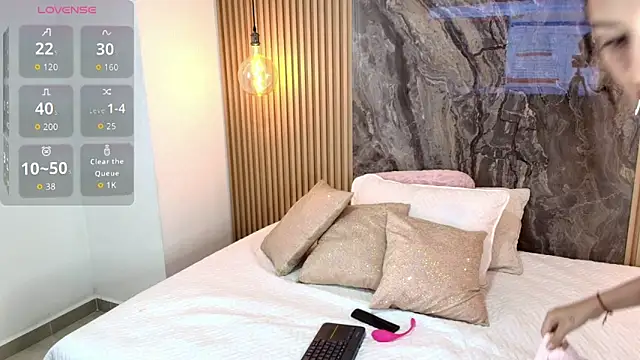 Samara Smith04 online show from 14, 10, 2025