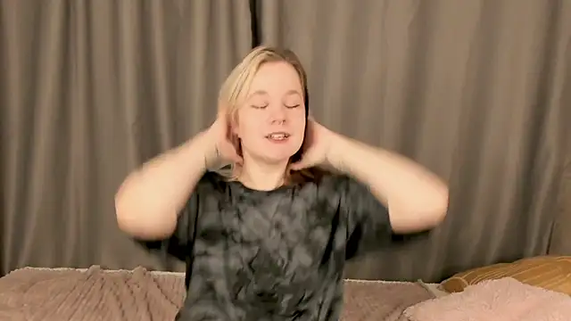 EviaVanveen online show from 21, 10, 2025