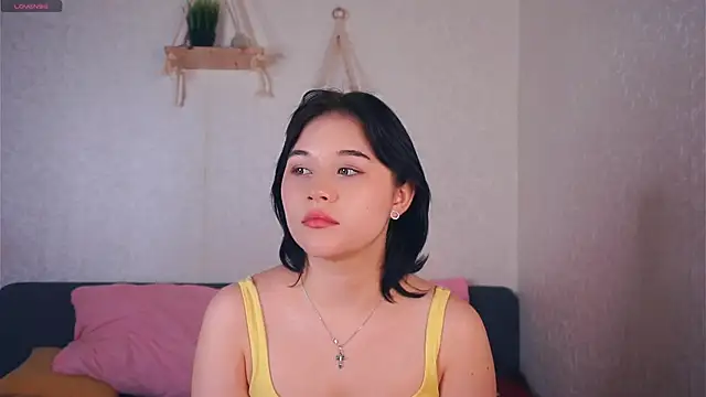 EviaVanveen online show from 2, 12, 2025