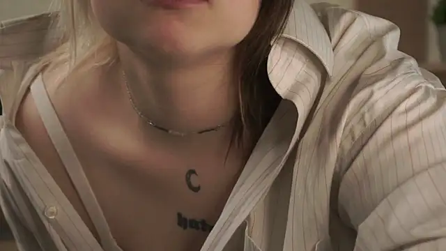 EviaVanveen online show from 9, 10, 2025