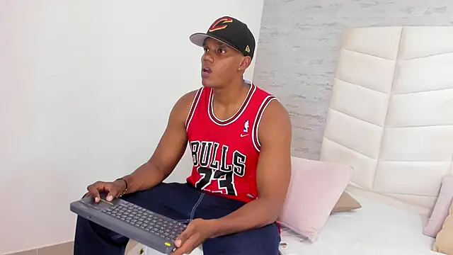 jax black online show from 21, 10, 2025