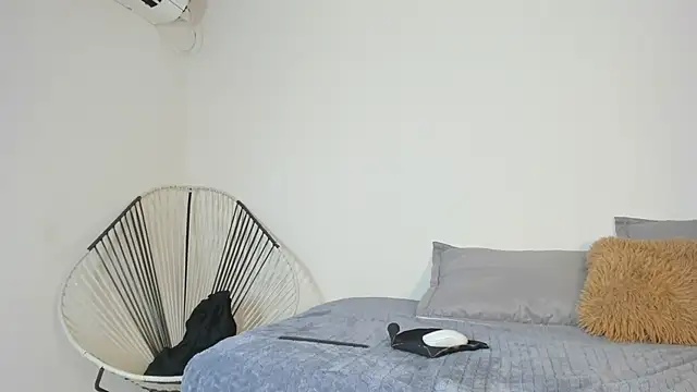 Snapshot of Ainoa_Pink chatting on 15, 11, 2025 Ainoa Pink online show from 15, 11, 2025