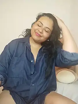 Tania cruz  online show from 24, 10, 2025