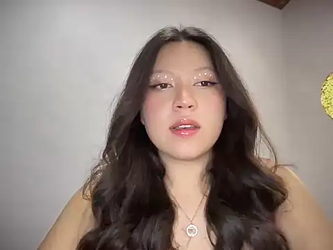 Rachel James   online show from 31, 10, 2025