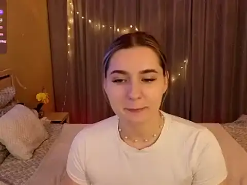 Snapshot of cutieblush chatting on 27, 11, 2025 cutieblush online show from 27, 11, 2025