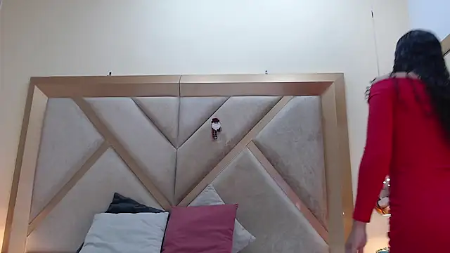 Megan Siner online show from 7, 1, 2026