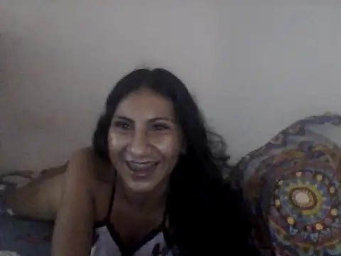 Snapshot of Lucyfoox chatting on 2, 10, 2025 Lucyfoox online show from 2, 10, 2025