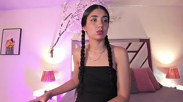 Snapshot of cloe_taylor__ chatting on 26, 11, 2025 cloe taylor online show from 26, 11, 2025