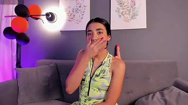 Snapshot of cloe_taylor__ chatting on 29, 10, 2025 cloe taylor online show from 29, 10, 2025