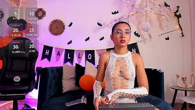 Snapshot of cloe_taylor__ chatting on 5, 10, 2025 cloe taylor online show from 5, 10, 2025