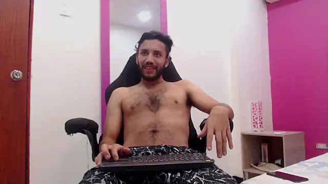 Juan FelipeX01 online show from 4, 11, 2025