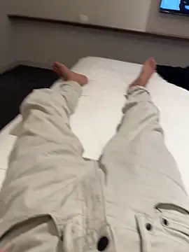 Snapshot of HenryLee1983-cums chatting on 26, 11, 2025 HenryLee1983-cums online show from 26, 11, 2025