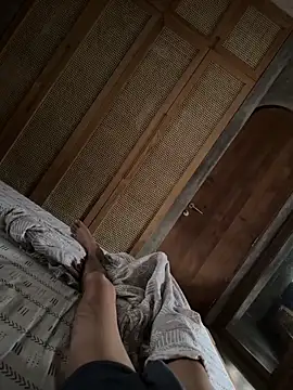 Snapshot of HenryLee1983-cums chatting on 2, 10, 2025 HenryLee1983-cums online show from 2, 10, 2025