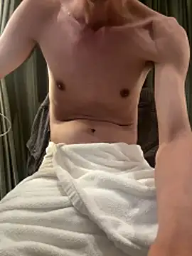 HenryLee1983-cums online show from 16, 6, 2026