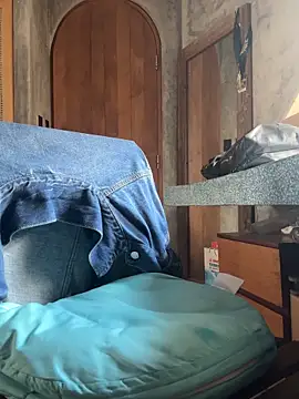 HenryLee1983-cums online show from 9, 5, 2026