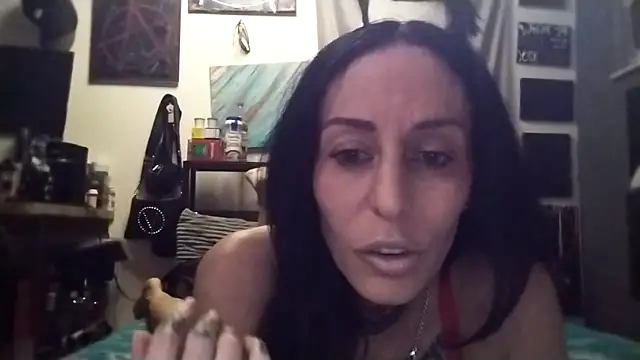 inkdhollow1 online show from 5, 10, 2025