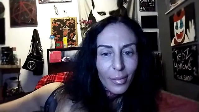 inkdhollow1 online show from 28, 10, 2025