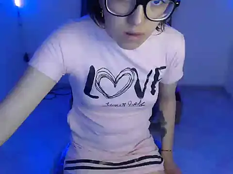 cristal hills 19 online show from 23, 10, 2025