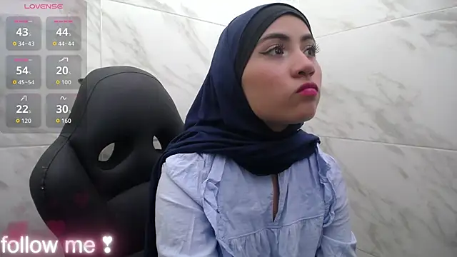 Neesha   online show from 26, 11, 2025