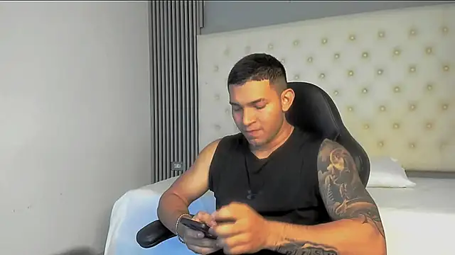 venedic bull online show from 11, 11, 2025