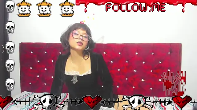 Lia Carter  online show from 5, 10, 2025