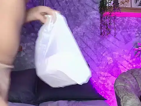 Nikolbrice online show from 12, 2, 2026