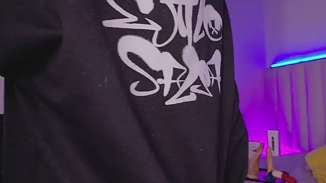 Snapshot of IamEvaGate chatting on 26, 10, 2025 IamEvaGate online show from 26, 10, 2025