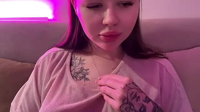 AlmaryKim online show from 25, 3, 2026