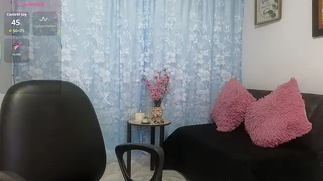 Cleohot999 online show from 5, 10, 2025