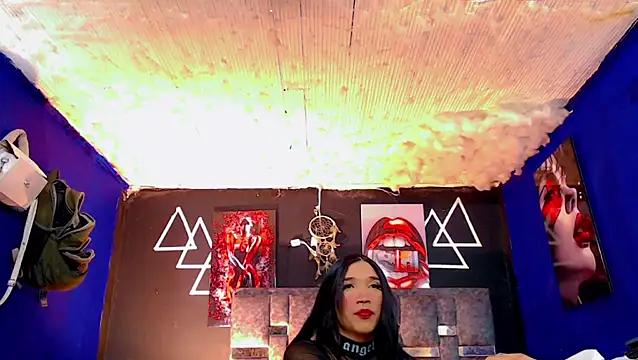 Snapshot of Fersexy_Dolls chatting on 6, 10, 2025 Fersexy Dolls online show from 6, 10, 2025