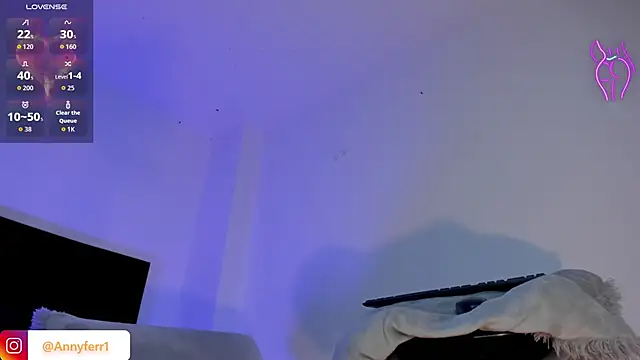 Anny ferrer1 online show from 13, 4, 2026