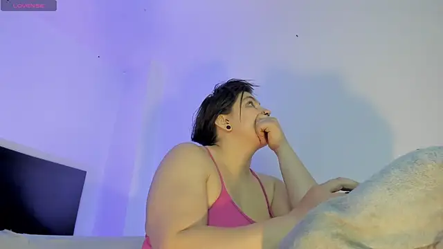 Snapshot of Anny_ferrer1 chatting on 5, 6, 2026 Anny ferrer1 online show from 5, 6, 2026
