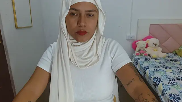 Nadia hasbun online show from 8, 10, 2025