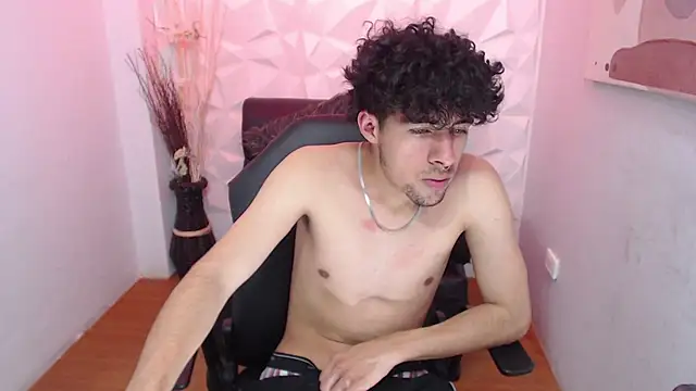 Liil boy online show from 26, 10, 2025