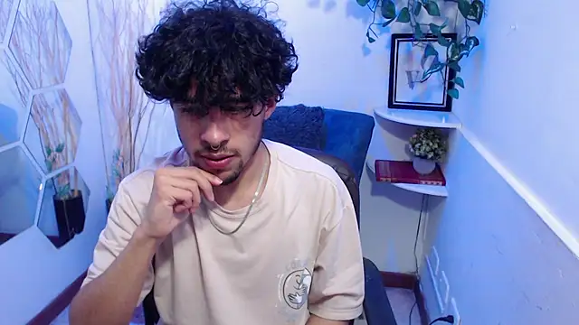 Liil boy online show from 27, 11, 2025