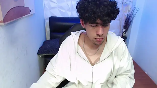 Liil boy online show from 21, 10, 2025