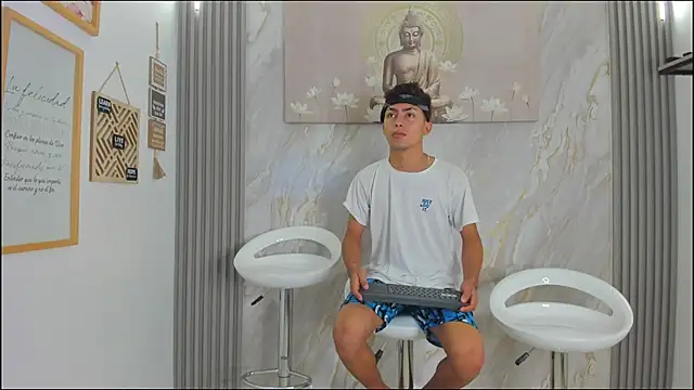 VERY HOT GUYS online show from 19, 12, 2025