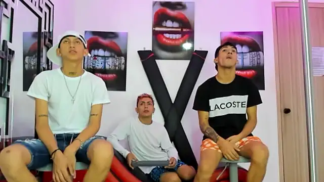 VERY HOT GUYS online show from 22, 10, 2025